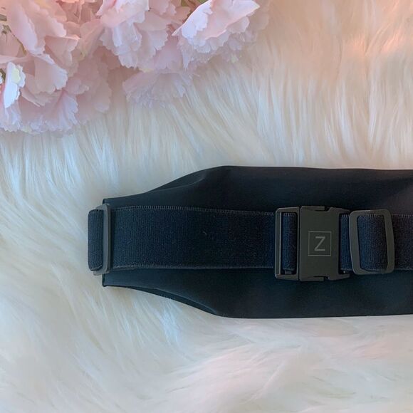 BLACK UNISEX ZOBHA BELT BAG - Picture 8 of 11